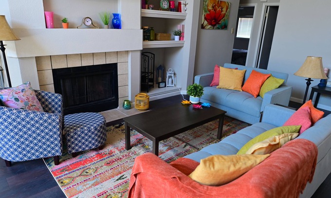 Ventura House | Quiet 3BR/2BA Home Near AT&T Center | Furnished Mid-Term Stay