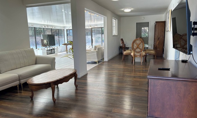 Monterey Park House | Quiet and Private Hillside Single Home 3bed/2bath in Monterey Park