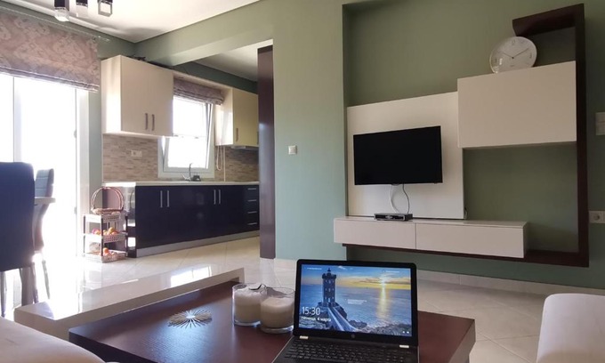 Loutraki Apartment | Quiet apartment in a private house