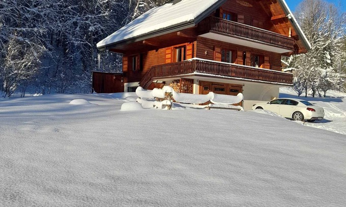 Abondance Ski Chalet | Quiet chalet with fireplace, 4 bedrooms, family-friendly