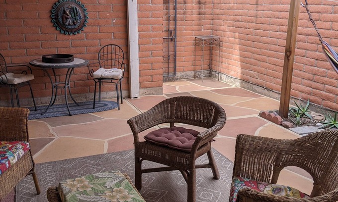 Tucson House | Quiet End Unit Near Ravine