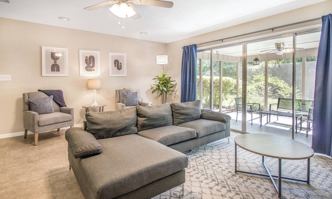 Gainesville House | Quiet Gainesville 3BR 2BA - Extended Stay