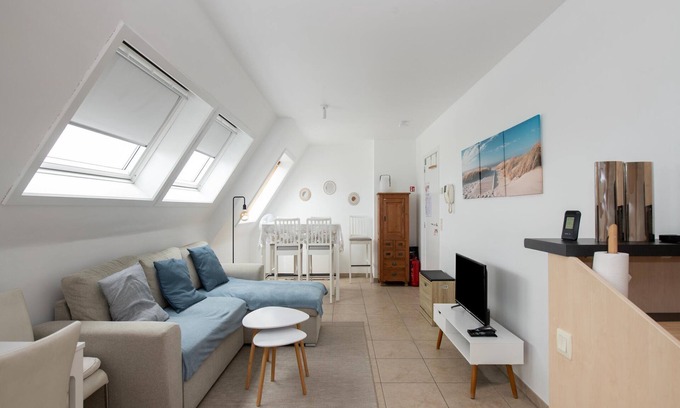 Nieuwpoort Apartment | Quiet Getaway w/Terrace