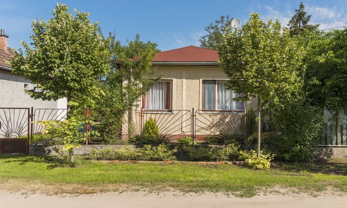 Lakitelek House | Quiet holiday house for the whole family