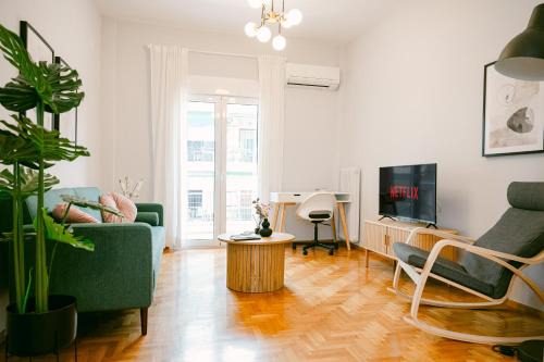 Athens Apartment | Quiet home in Katehaki metro.