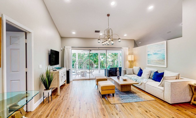 Vero Beach South House | Quiet house modern updates with patio & 10 minutes from beach- snowbird friendly