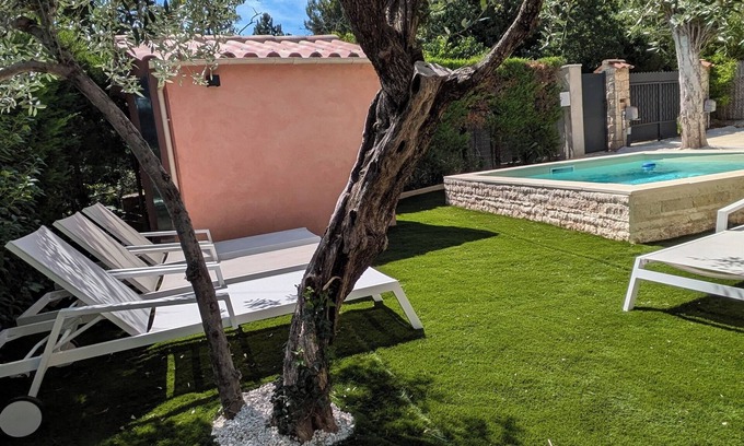 Nyons Villa | Quiet house with swimming pool
