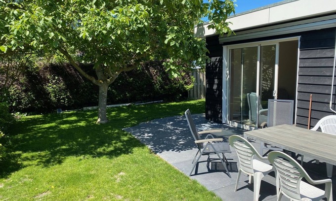 Bruinisse House | Quiet recreation house in Zeeland with Netflix 2