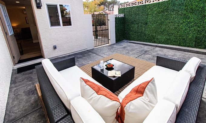 Canyon Gate Apartment | Quiet Retreat - Excellent for Couples or Traveling Profesionals
