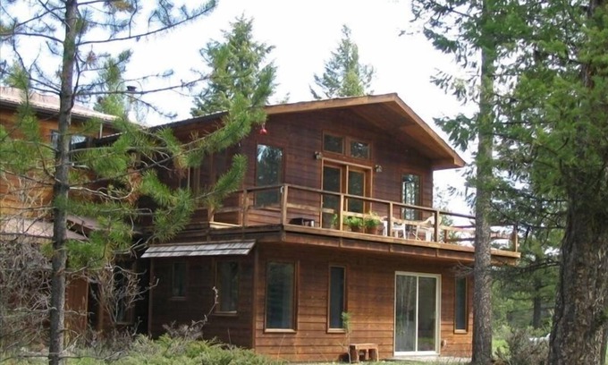 Whitefish House | Quiet Retreat on Hanson Doyle Lake 15 Minutes from Whitefish