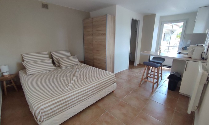 Puget-sur-Argens Apartment | Quiet studio with kitchenette 15 minutes from Fréjus and St Raphaël
