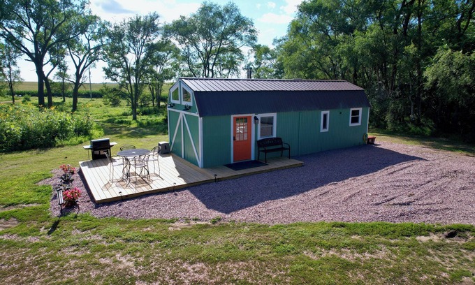 Burbank House | Quiet Tiny House in the Country