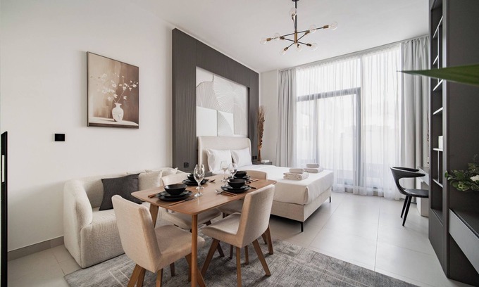 Dubai Apartment | Quiet Top-Floor Studio Near Metro + Baby Gear