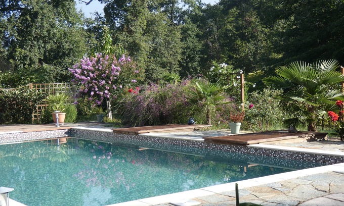 Carcen-Ponson House | Quietness by the pool