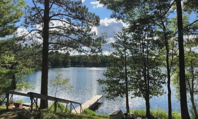 Kalkaska Cottage | QUINN CABIN on Log Lake (Kalkaska, MI): 2 bedroom, 1 bathroom, Lakefront, Wi-Fi, Fire Pit