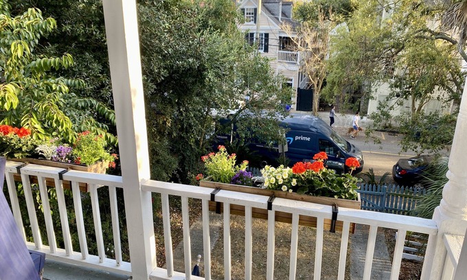 Harleston Village House | Quintessential Charleston Charm on Queen St 2