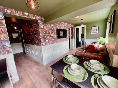 Worcester Apartment | Quirky, Newly Converted Flat