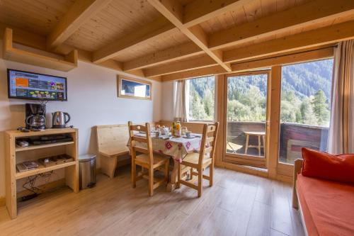 Argentiere Apartment | Résidence Grand Roc - Bruyères 116 - Happy Rentals