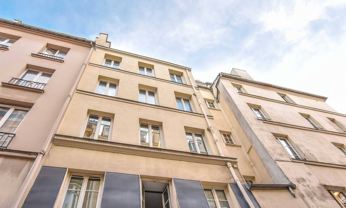 3rd Arrondissement Apartment | Résidence Paris GRAVILLIERS