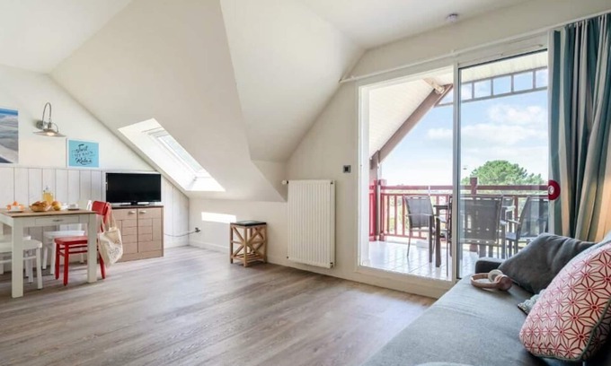 Le Pouliguen Apartment | Résidence Pierre & Vacances Premium Le Domaine de Cramphore**** - Apartment for 4 people - 1 bedroom - Terrace or balcony - Sea view