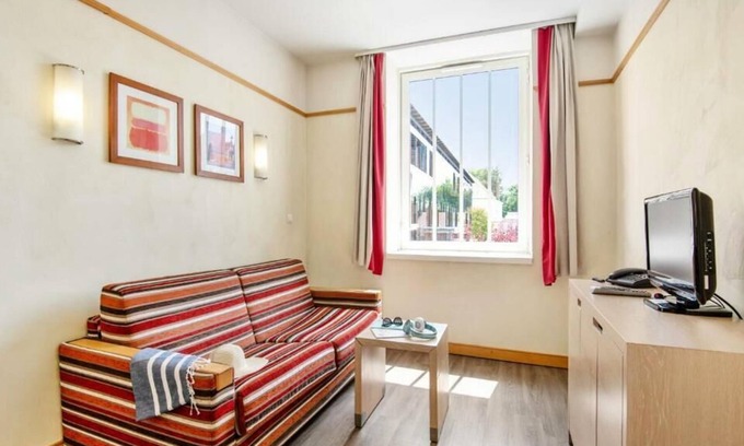 Loches Apartment | Résidence Pierre & Vacances Le Moulin des Cordeliers *** - Two-Room Apartment 4 People Standard