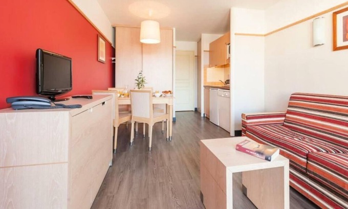 Loches Apartment | Résidence Pierre & Vacances Le Moulin des Cordeliers*** - Apartment for 4 people - 1 bedroom - Terrace or balcony
