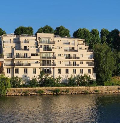 Neuilly-sur-Seine Apartment | Résidences Grande Jatte, Face Seine, Suites Luxe 52m2 à 97m2, Hôpital Américain à 600m