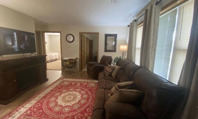 Sioux Falls Apartment | R Place - Peaceful and quiet apartment! nEasy access to all surrounding area.