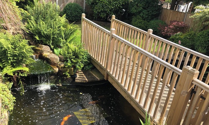 Oldham House | R&R at Koi House - Spacious Family Home w Parking