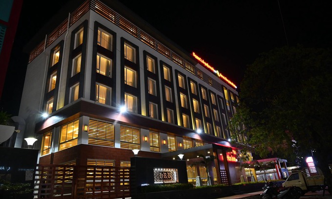 Pallavaram Hotel | Raaj Bhaavan Clarks Inn Chennai