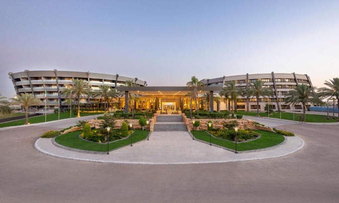 Al-'Amriyah Hotel | Radisson Blu Hotel & Convention Center, Alexandria