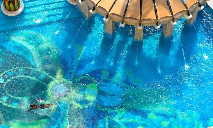Bur Dubai Hotel | Raffles Dubai