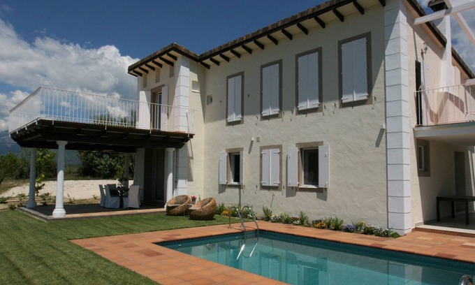 Candeleda House | RAFIKIS ’HOME- Disconnection in nature