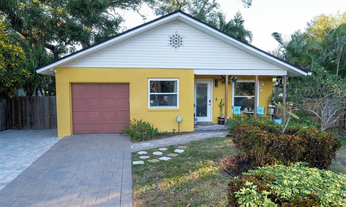 Clearwater House | Rainbow House-PETS, 2BR, yard, pool, cabana, luxury upgrades, cul-de-sac
