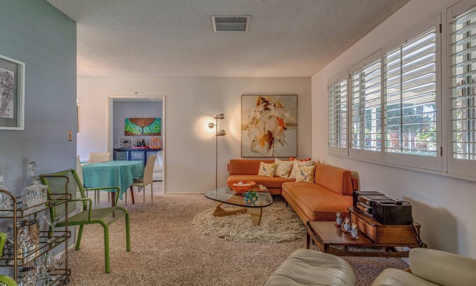 Rancho Mirage House | Rancho Mirage House-PRIVATE, Bright Mid-Century Home w Yard, Pool, Putting Green