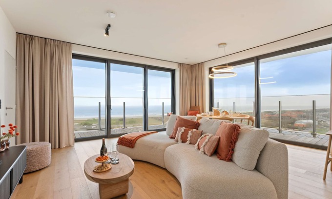 Ostend Apartment | Rashelle - with stunning views of the North Sea