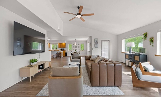 Fairbanks House | Raspberry Gem Cheerful Home