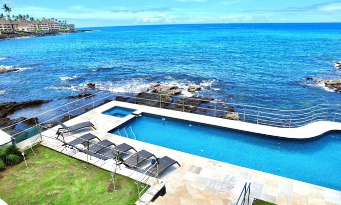 Kailua-Kona House | Rated 10 Stars Stunning Oceanfront Pool 4Bdrm Home Oct 27 2 Nov 13-24 walk2 Town