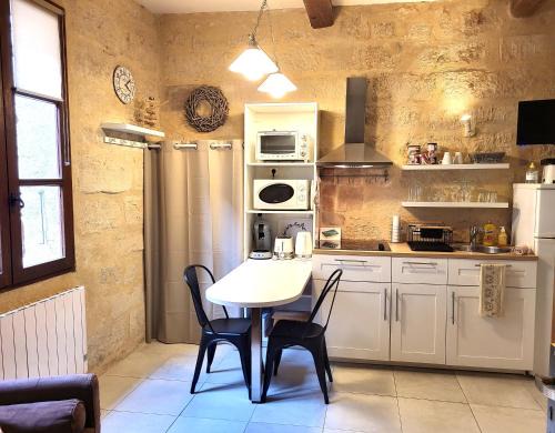 Uzes Apartment | RAVISSANT STUDIO