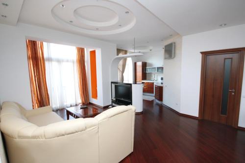 Lypky Apartment | Real Home Apartments in Kiev Center