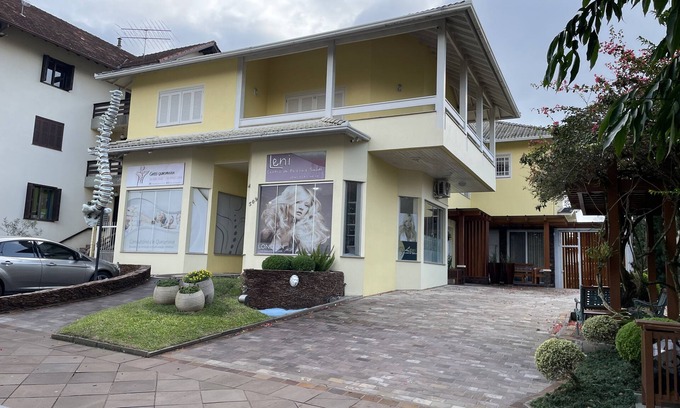 Nova Petropolis Apartment | Recanto Nostra Casa Apartamento à 100 m da Praça das Flores Nova Petrópolis