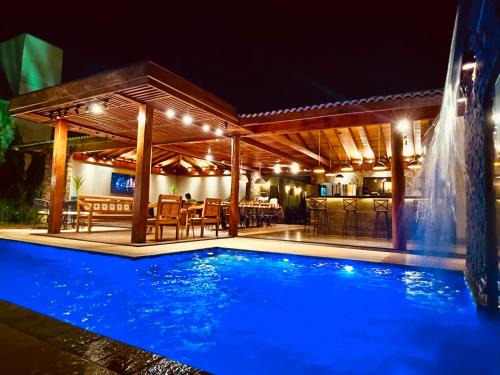 Olimpia House | Recanto Quinta das Palmeiras, Casa com Piscina Aquecida, até 16 pessoas, Perto dos Parques, Olímpia-SP