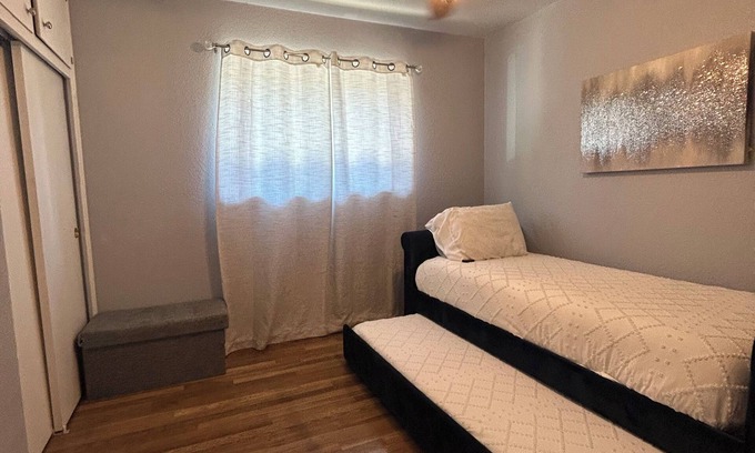 Fresno House | Recently Renovated 3BR/2BA Cozy Home in Fresno, CA