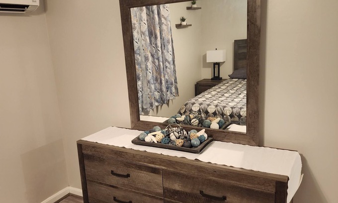 Linglestown Apartment | Recently updated contemporary getaway. Near Hershey w/ shopping & concerts...