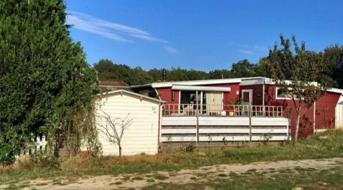 Anloo Ski Chalet | "Red Cedar" Ruime chalet met zonnige veranda