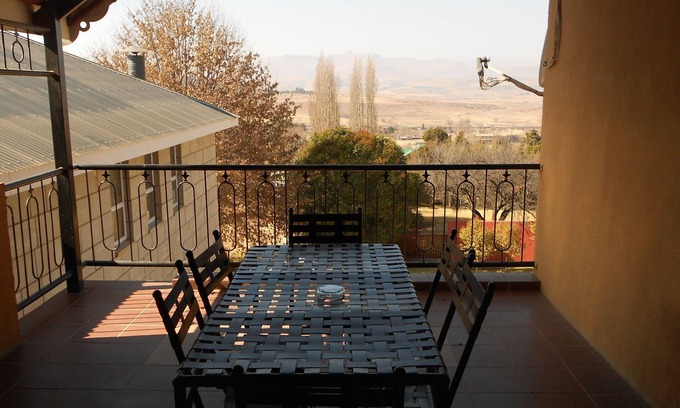 Clarens House | Red Mountain House