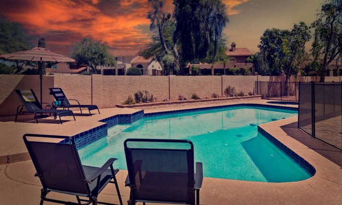 Red Mountain Ranch House | Red Mountain Ranch next to Salt River and Hiking!