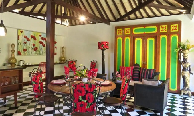 Kemenuh Apartment | Red Palms