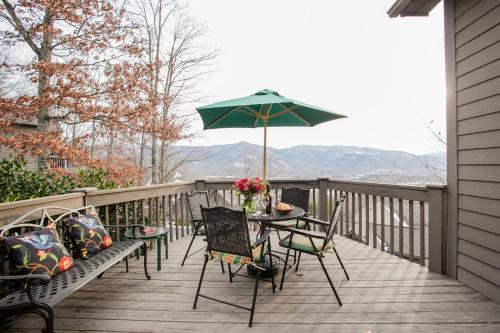 Black Mountain House | Red Plum Town Home