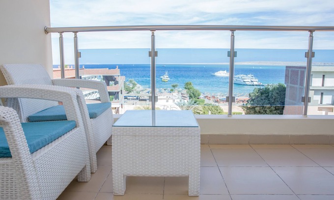 Sakkala Hotel | Redcon Suites